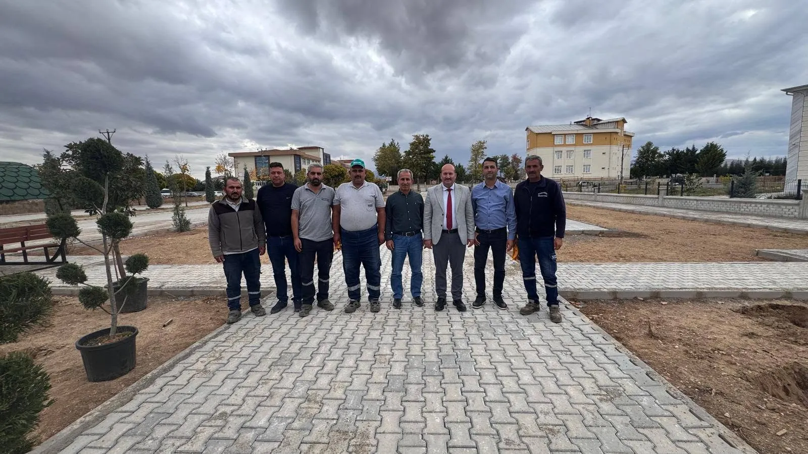 Şehit Hasan Çiçek Parkı’nda Çalışmalar Yerinde İncelendi, Fidan Dikimi Gerçekleş
